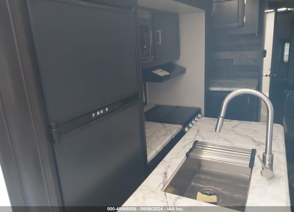 2021 K-Z INC TRAVEL TRAILER VIN: 4EZT13228M8040374