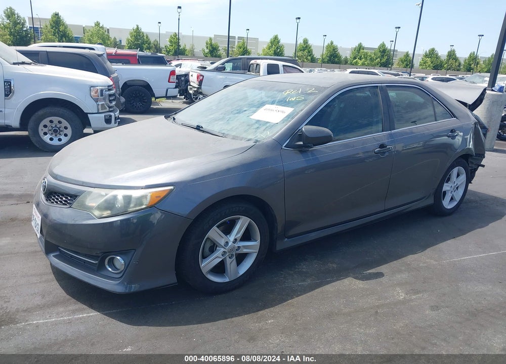 2014 TOYOTA CAMRY SE VIN: 4T1BF1FK3EU320415