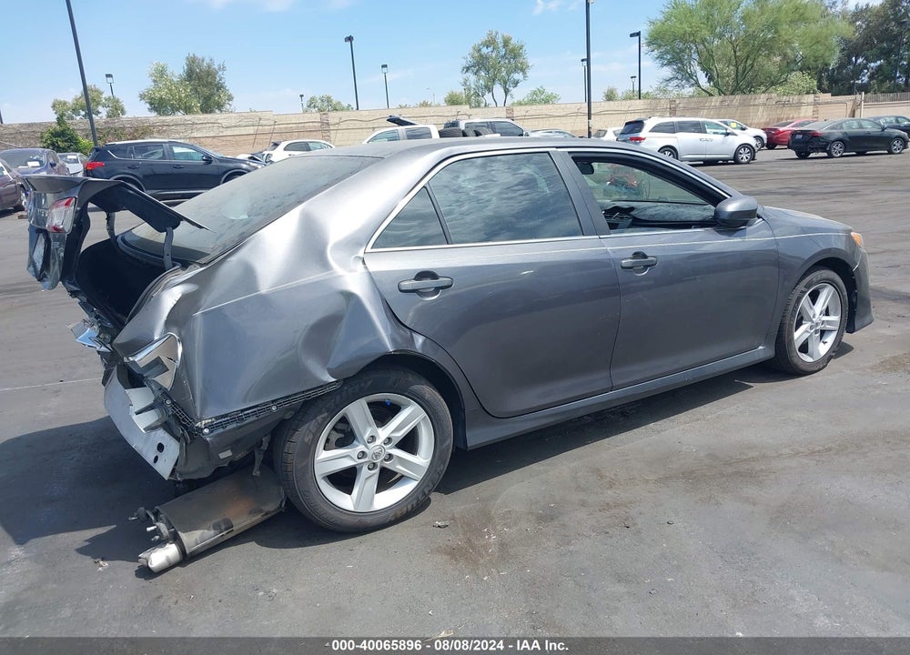 2014 TOYOTA CAMRY SE VIN: 4T1BF1FK3EU320415