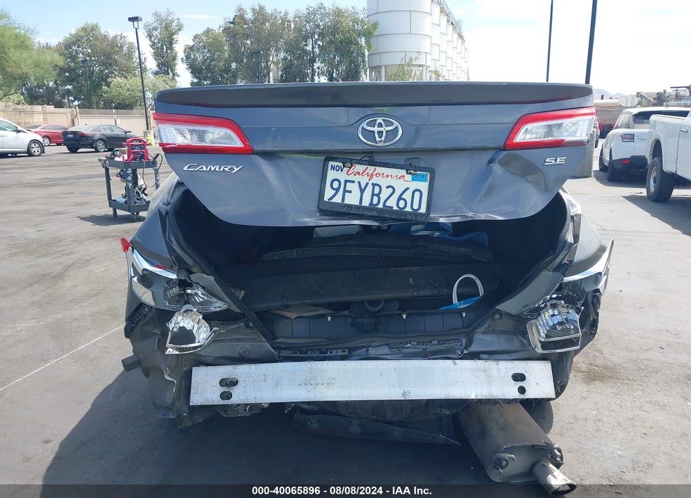 2014 TOYOTA CAMRY SE VIN: 4T1BF1FK3EU320415