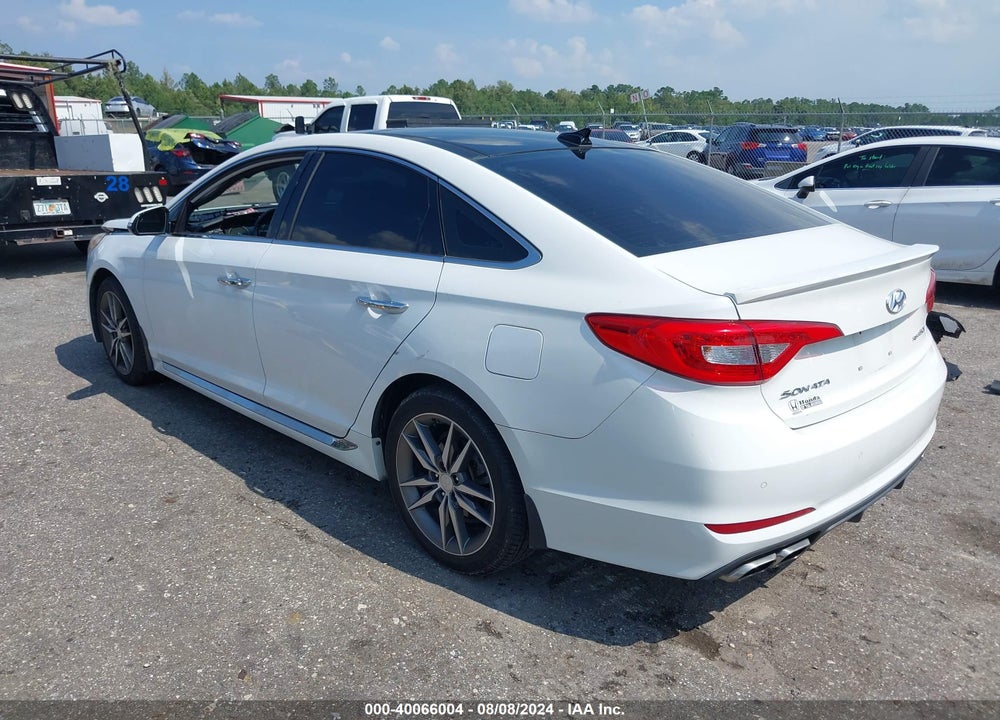2015 HYUNDAI SONATA SPORT 2.0T VIN: 5NPE34AB7FH046120