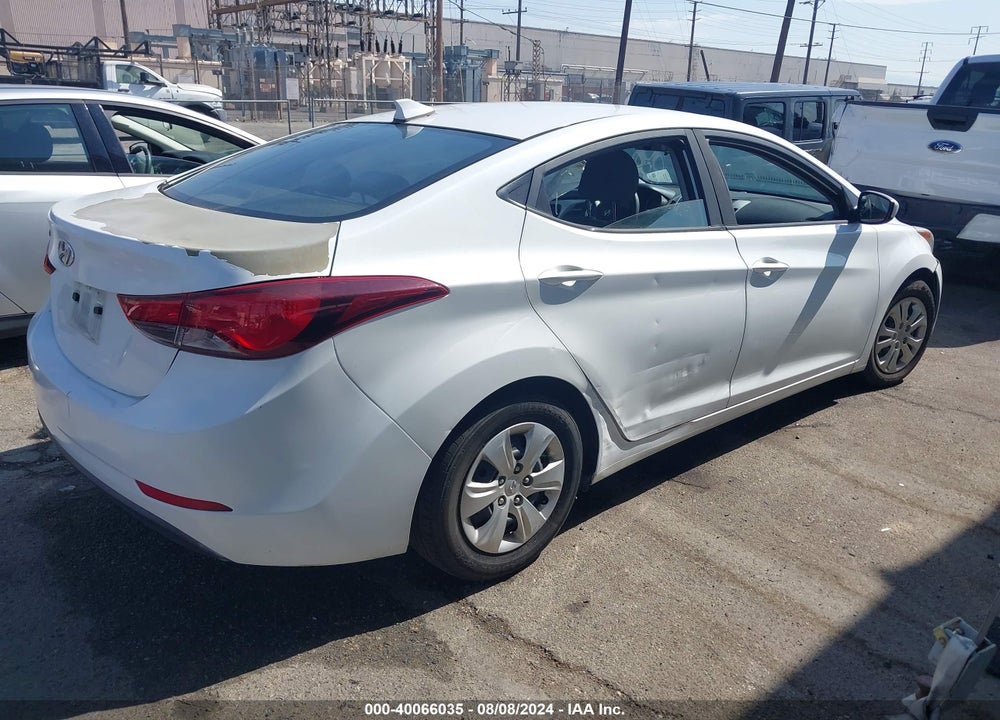 2016 HYUNDAI ELANTRA SE VIN: 5NPDH4AE1GH750130