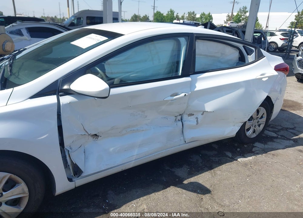 2016 HYUNDAI ELANTRA SE VIN: 5NPDH4AE1GH750130
