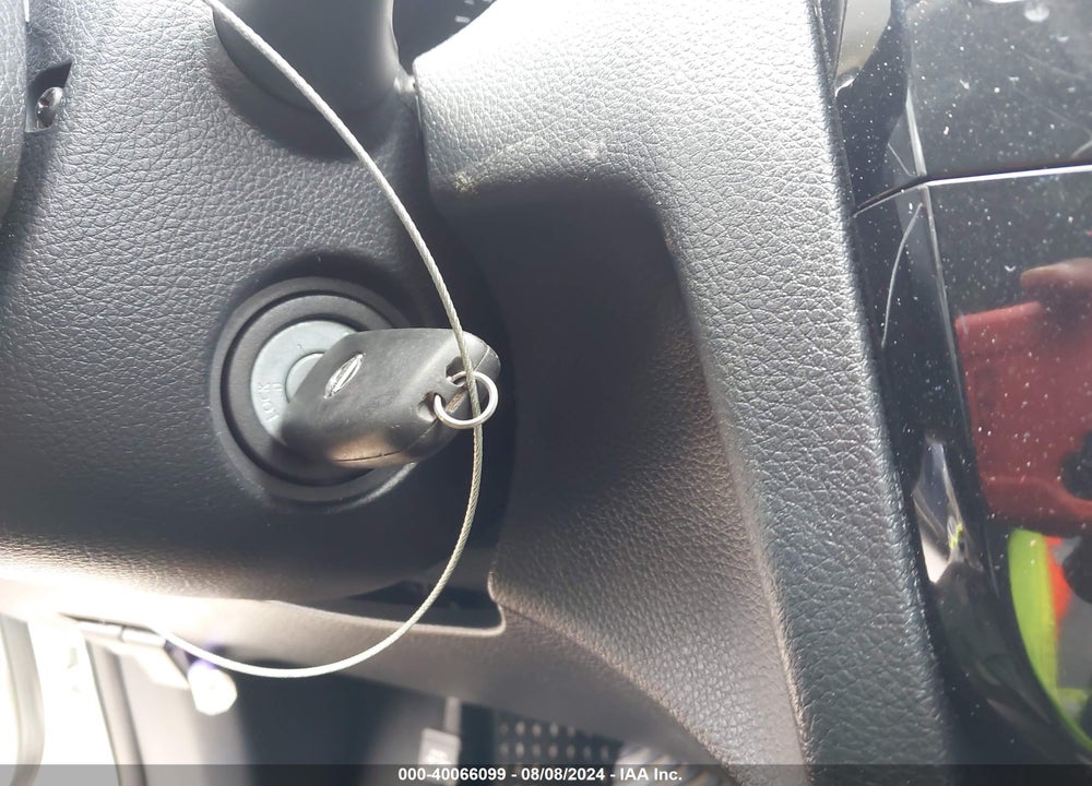 2016 NISSAN ROGUE S VIN: KNMAT2MT1GP633927