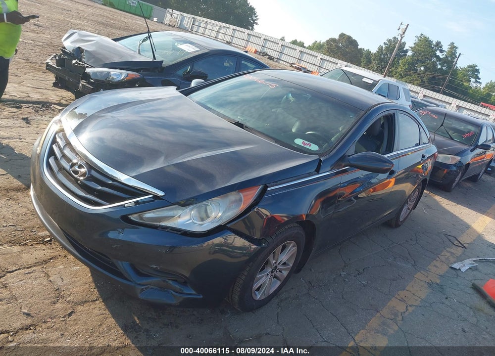2013 HYUNDAI SONATA GLS VIN: 5NPEB4AC7DH672713