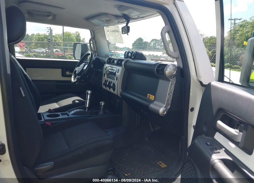 2008 TOYOTA FJ CRUISER VIN: JTEBU11F38K029719
