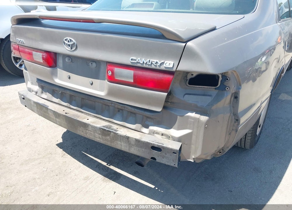 1999 TOYOTA CAMRY CE VIN: 4T1BG22K2XU500268
