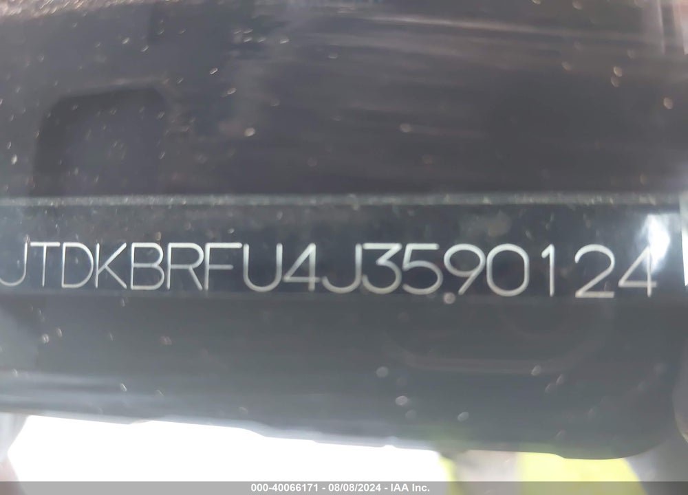 2018 TOYOTA PRIUS VIN: JTDKBRFU4J3590124