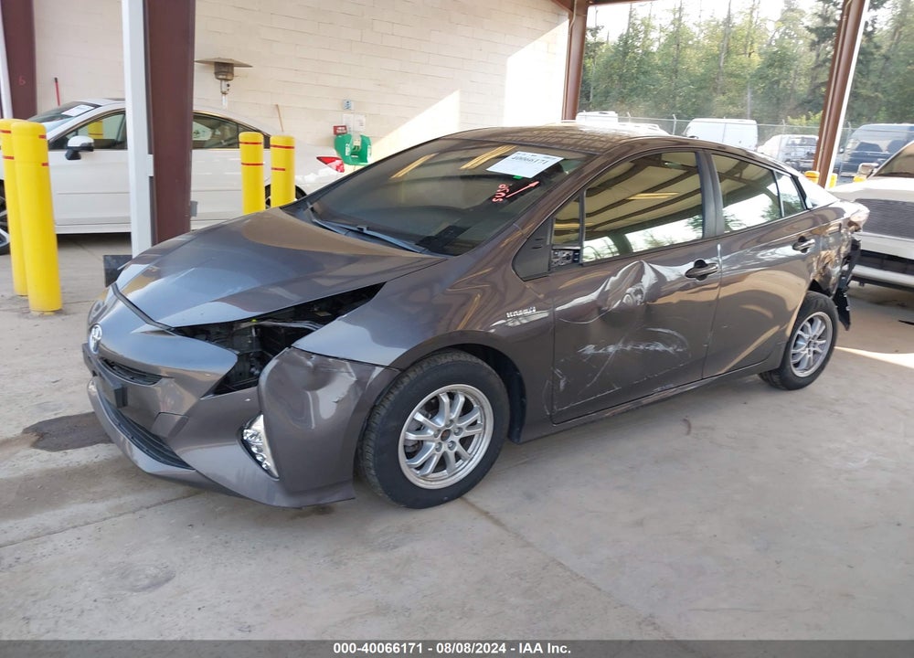 2018 TOYOTA PRIUS VIN: JTDKBRFU4J3590124