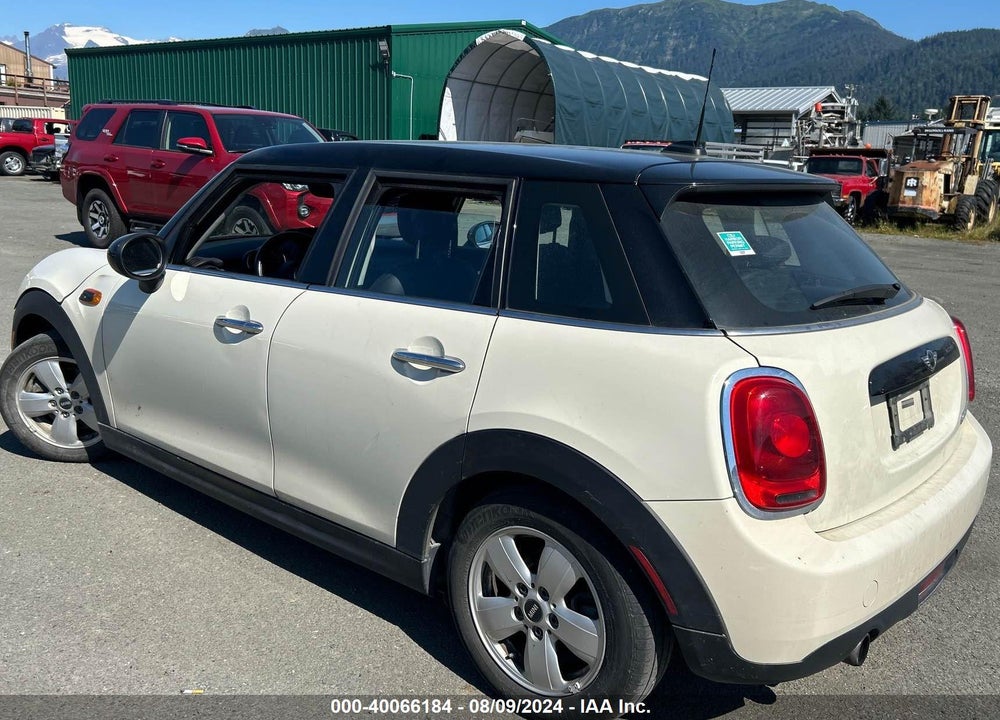 2016 MINI HARDTOP COOPER VIN: WMWXU1C58G2D09522