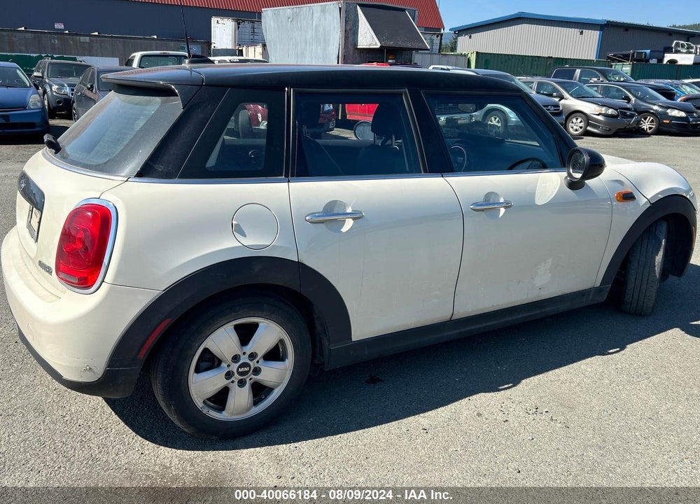 2016 MINI HARDTOP COOPER VIN: WMWXU1C58G2D09522