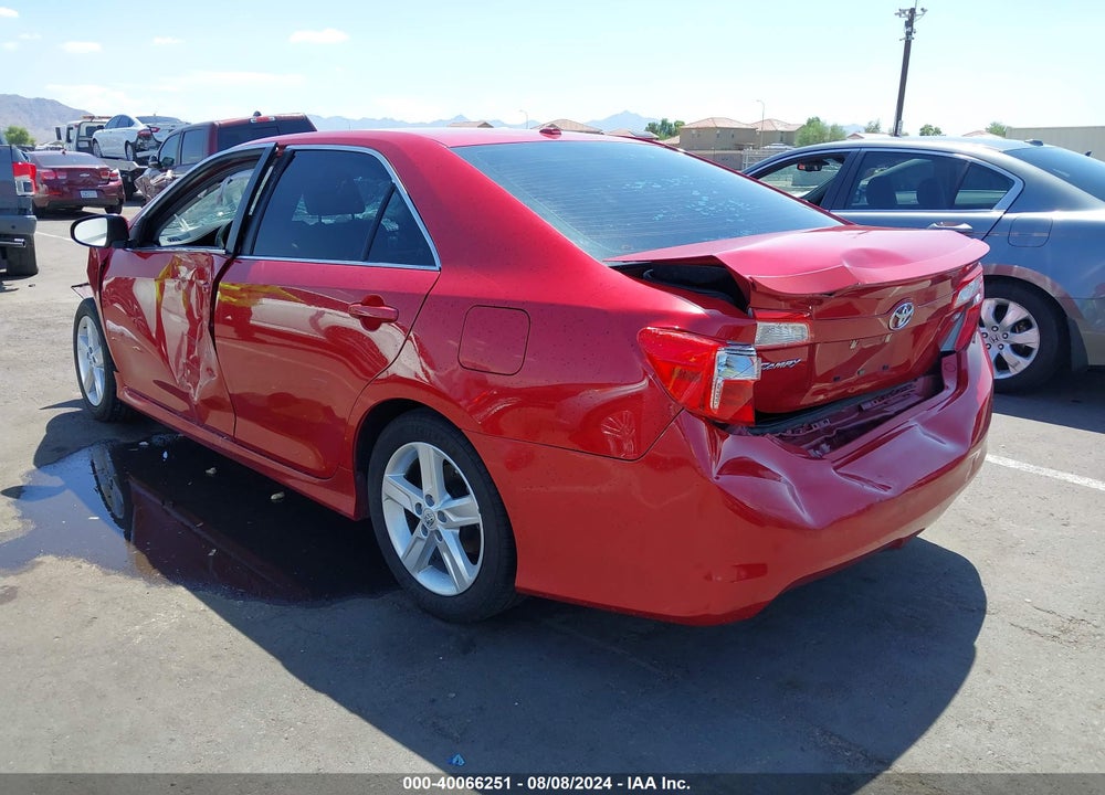 2013 TOYOTA CAMRY SE VIN: 4T1BF1FK9DU720932
