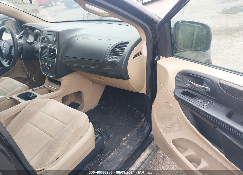 2014 DODGE GRAND CARAVAN SXT VIN: 2C4RDGCG6ER245184