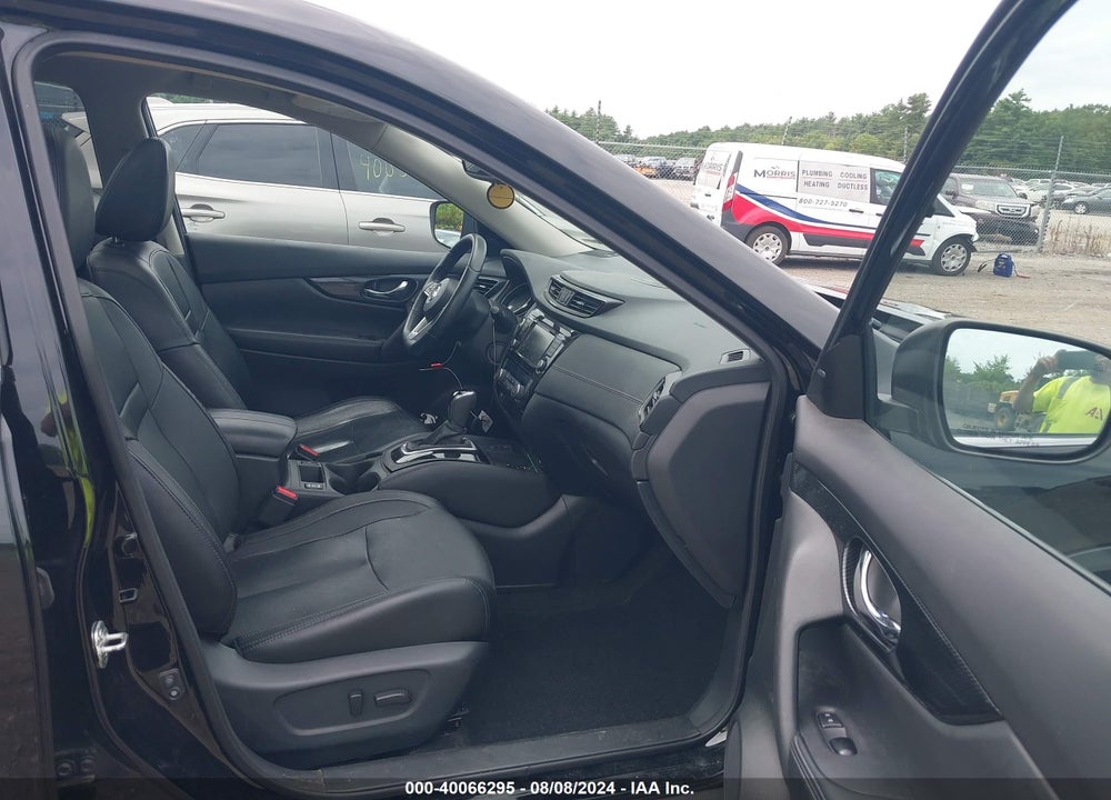 2019 NISSAN ROGUE VIN: 5N1AT2MV9KC733111