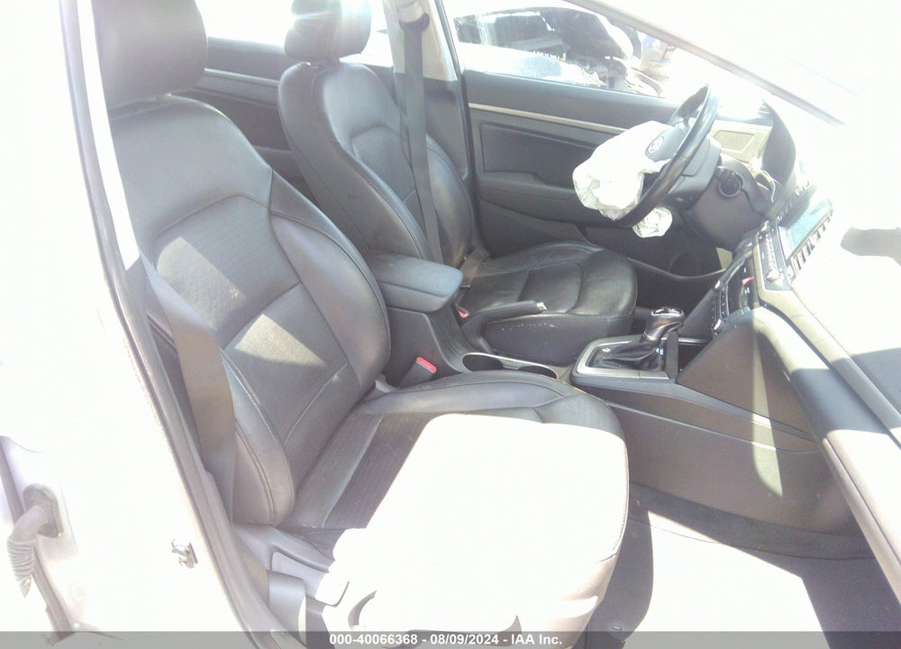 2017 HYUNDAI ELANTRA LIMITED VIN: 5NPD84LF1HH042967