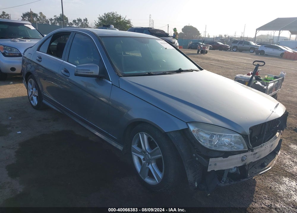 2010 MERCEDES-BENZ C 300 LUXURY/SPORT VIN: WDDGF5EB7AA384168