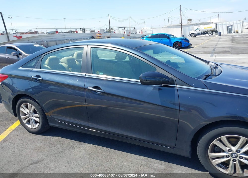 2013 HYUNDAI SONATA VIN: 5NPEB4AC4DH625767