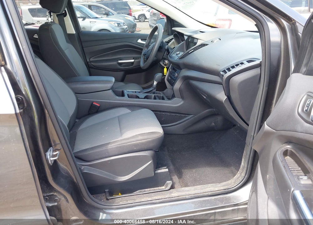2017 FORD ESCAPE SE VIN: 1FMCU0GD6HUD24502