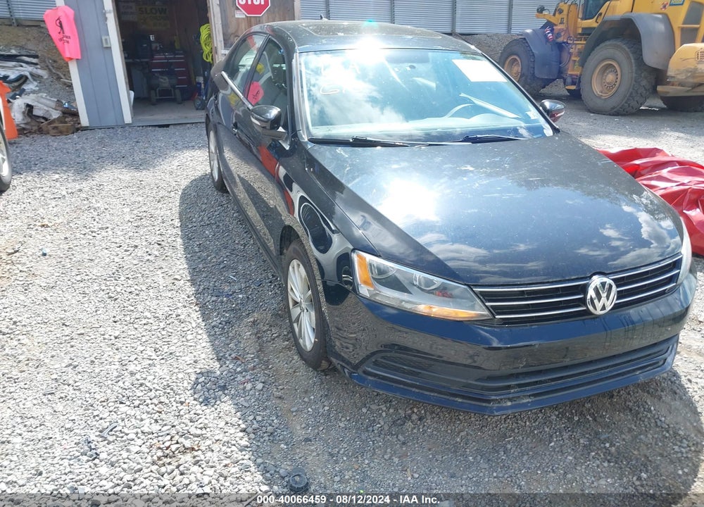 2015 VOLKSWAGEN JETTA 1.8T SE VIN: 3VWD17AJ0FM325328