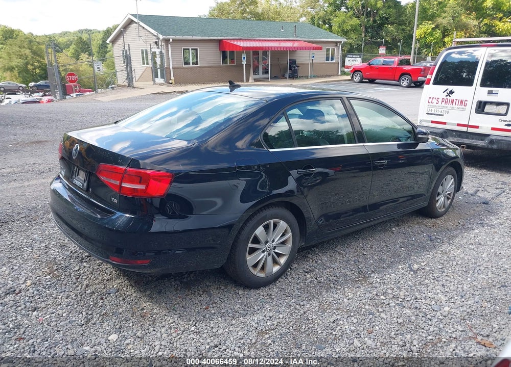 2015 VOLKSWAGEN JETTA 1.8T SE VIN: 3VWD17AJ0FM325328