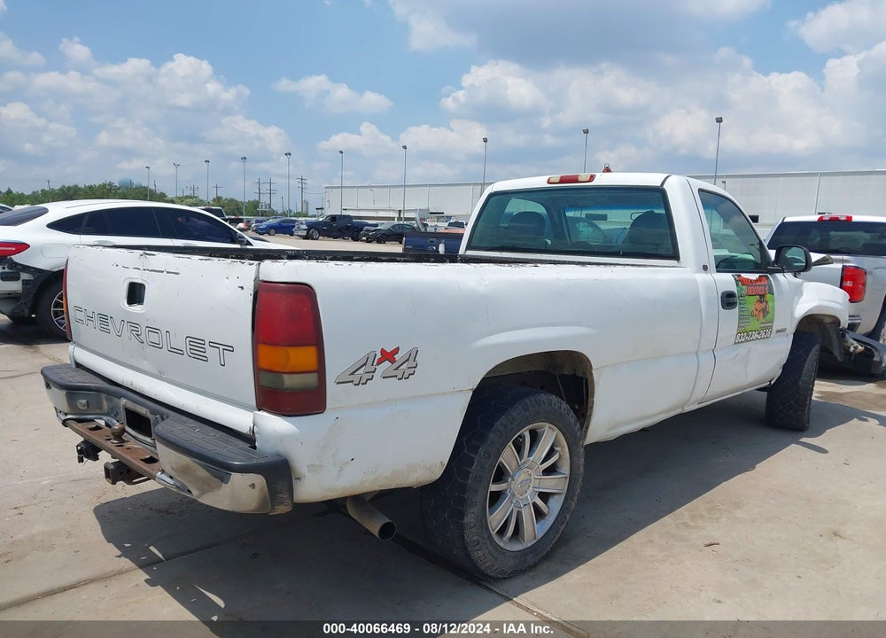 2001 CHEVROLET SILVERADO 1500 VIN: 1GCEK14T21E190401