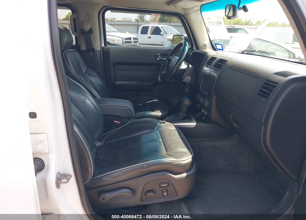 2007 HUMMER H3 SUV VIN: 5GTDN13E878111612