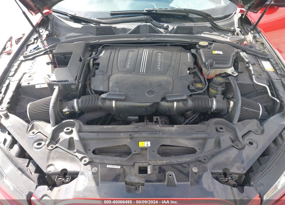 2015 JAGUAR XF VIN: SAJWA0F7XF8U54814
