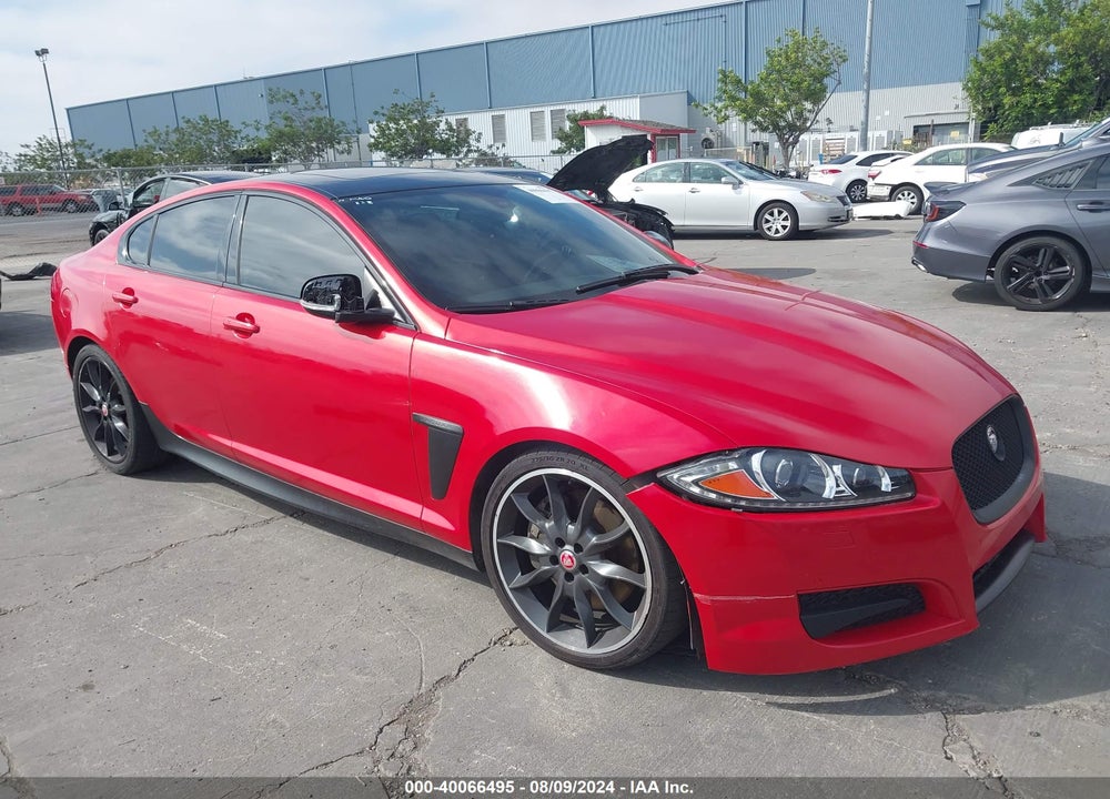 2015 JAGUAR XF VIN: SAJWA0F7XF8U54814