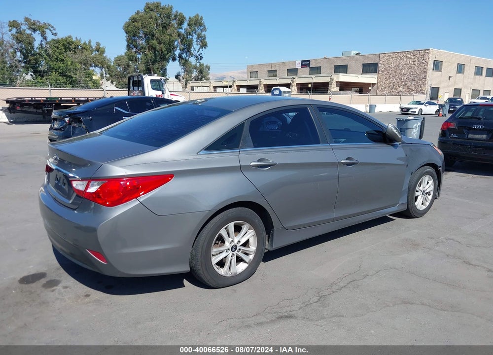2014 HYUNDAI SONATA GLS VIN: 5NPEB4AC7EH933503
