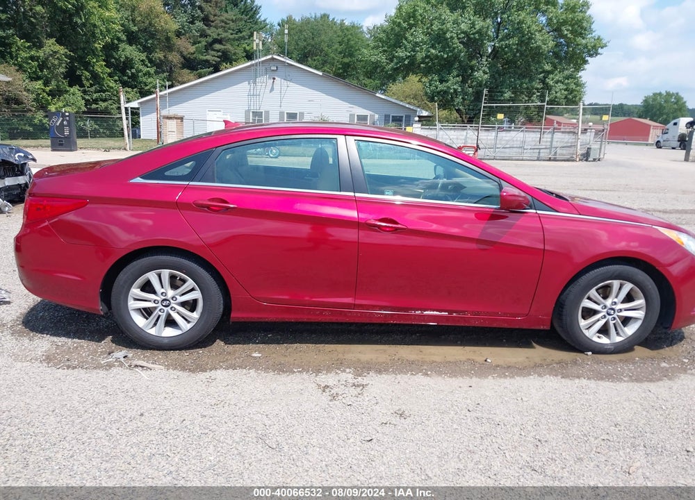 2013 HYUNDAI SONATA GLS VIN: 5NPEB4AC2DH780740