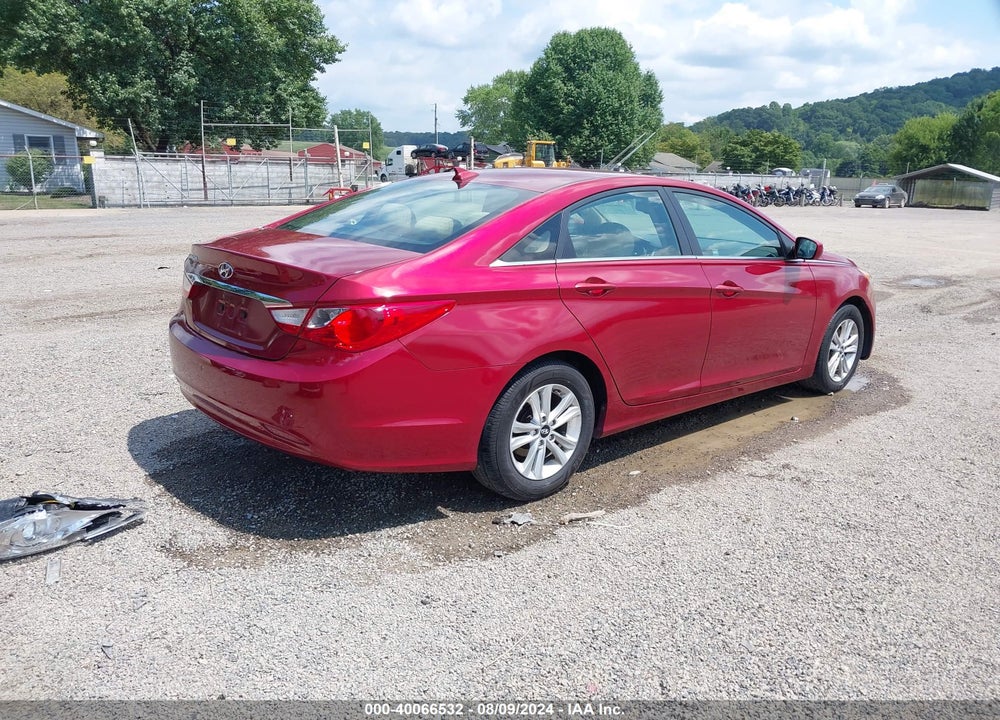 2013 HYUNDAI SONATA GLS VIN: 5NPEB4AC2DH780740
