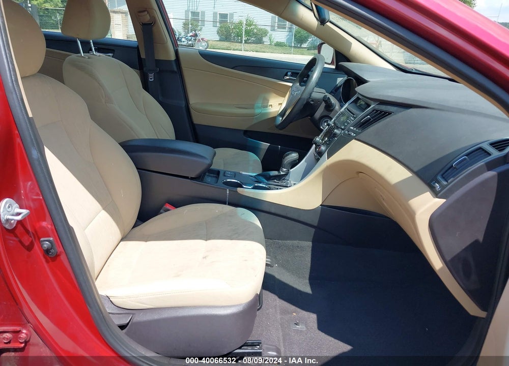 2013 HYUNDAI SONATA GLS VIN: 5NPEB4AC2DH780740