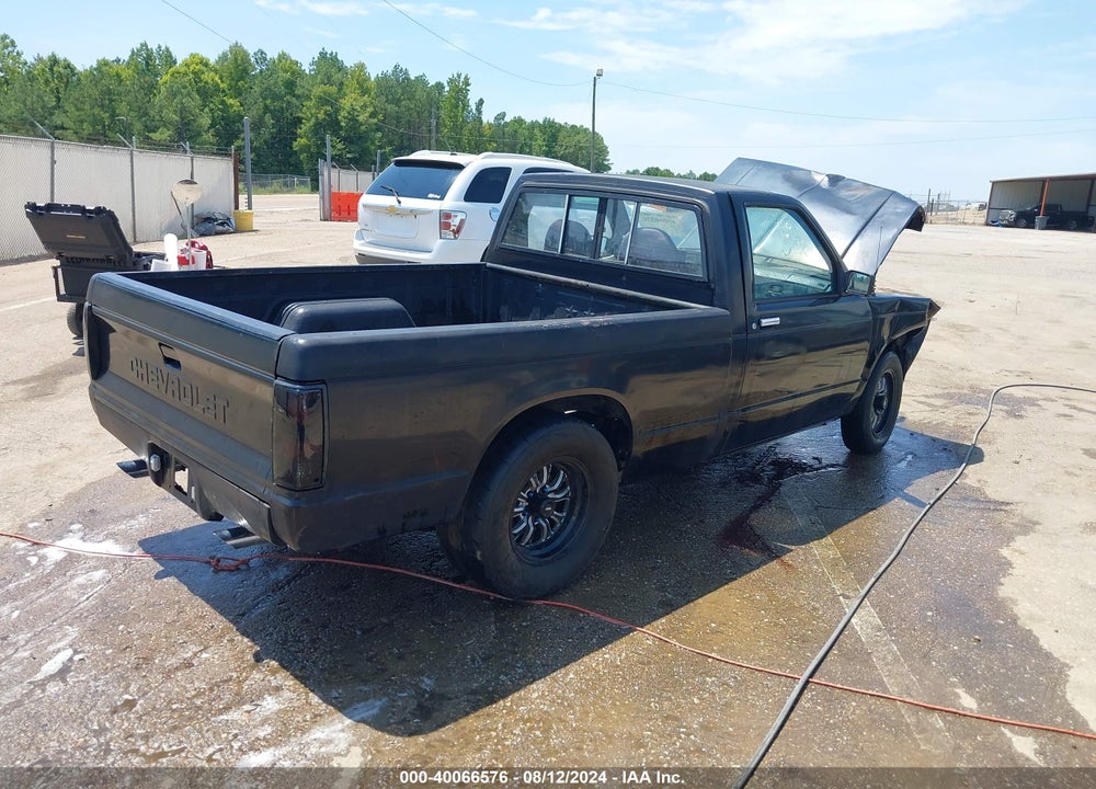 1988 CHEVROLET S TRUCK S10 VIN: 1GCBS14RXJ2193684
