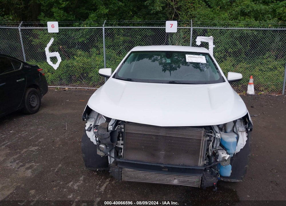 2018 CHEVROLET EQUINOX LT VIN: 2GNAXJEV6J6287743