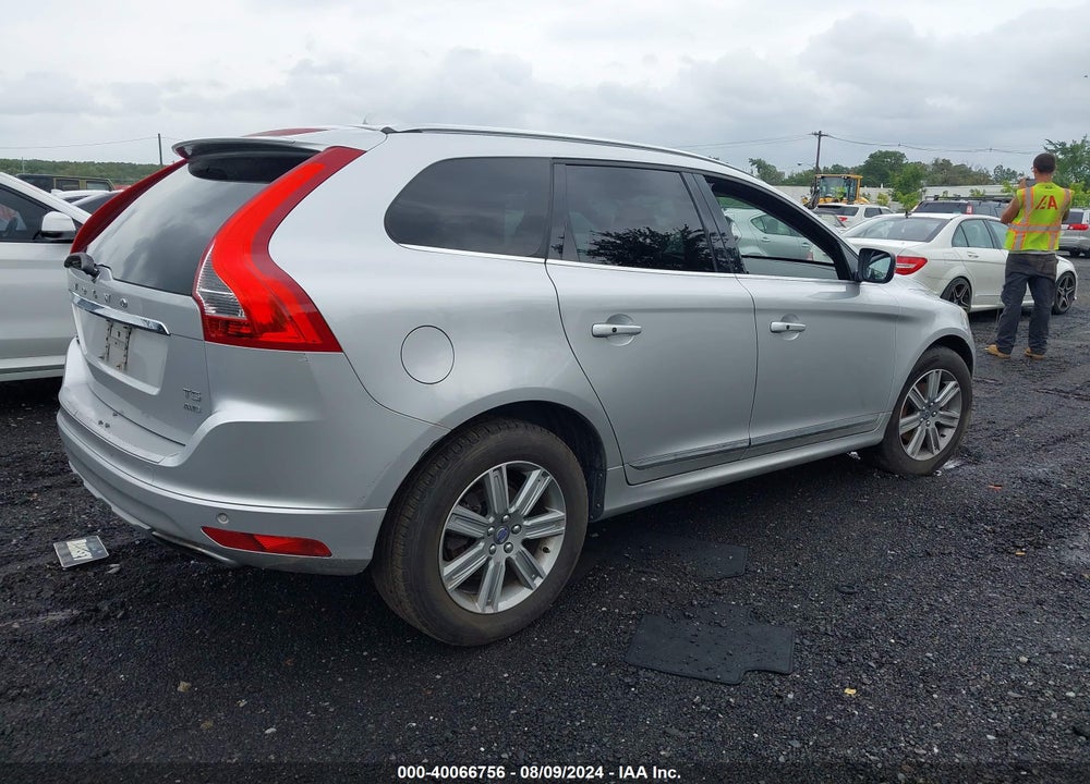 2016 VOLVO XC60 T5 PREMIER VIN: YV4612RK7G2844622