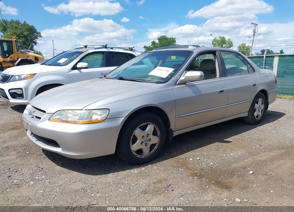 1998 HONDA ACCORD EX V6 VIN: 1HGCG1652WA011412