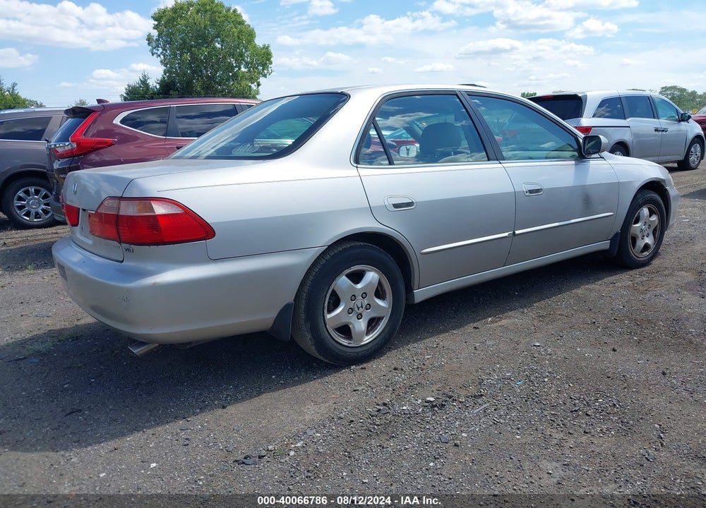 1998 HONDA ACCORD EX V6 VIN: 1HGCG1652WA011412