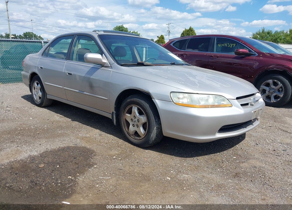 1998 HONDA ACCORD EX V6 VIN: 1HGCG1652WA011412