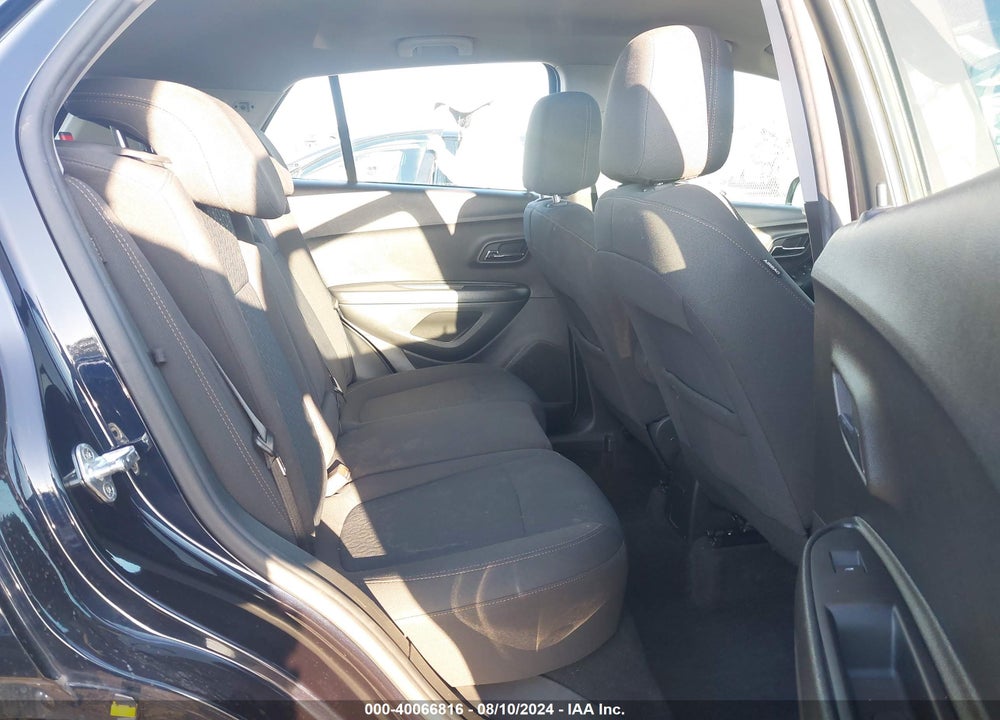 2022 CHEVROLET TRAX AWD LS VIN: KL7CJNSM9NB516521