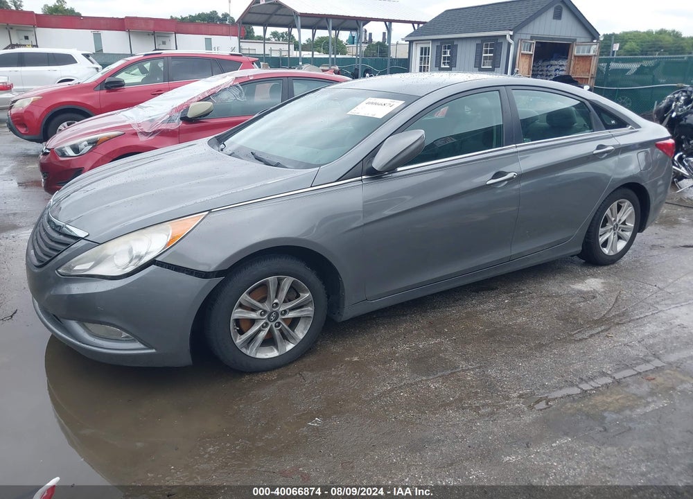 2013 HYUNDAI SONATA GLS VIN: 5NPEB4AC2DH715676
