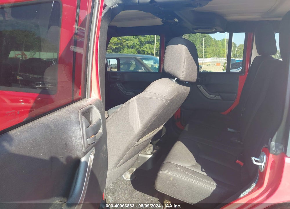 2014 JEEP WRANGLER UNLIMITED SPORT VIN: 1C4BJWDG1EL132710