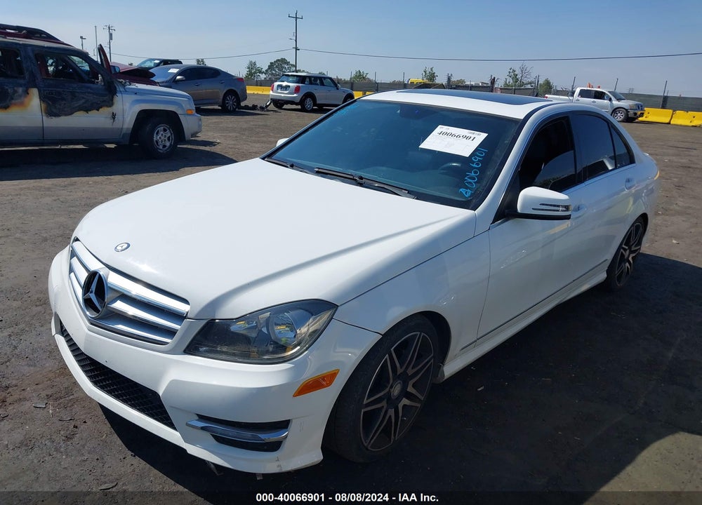 2013 MERCEDES-BENZ C 250 LUXURY/SPORT VIN: WDDGF4HB0DA766665
