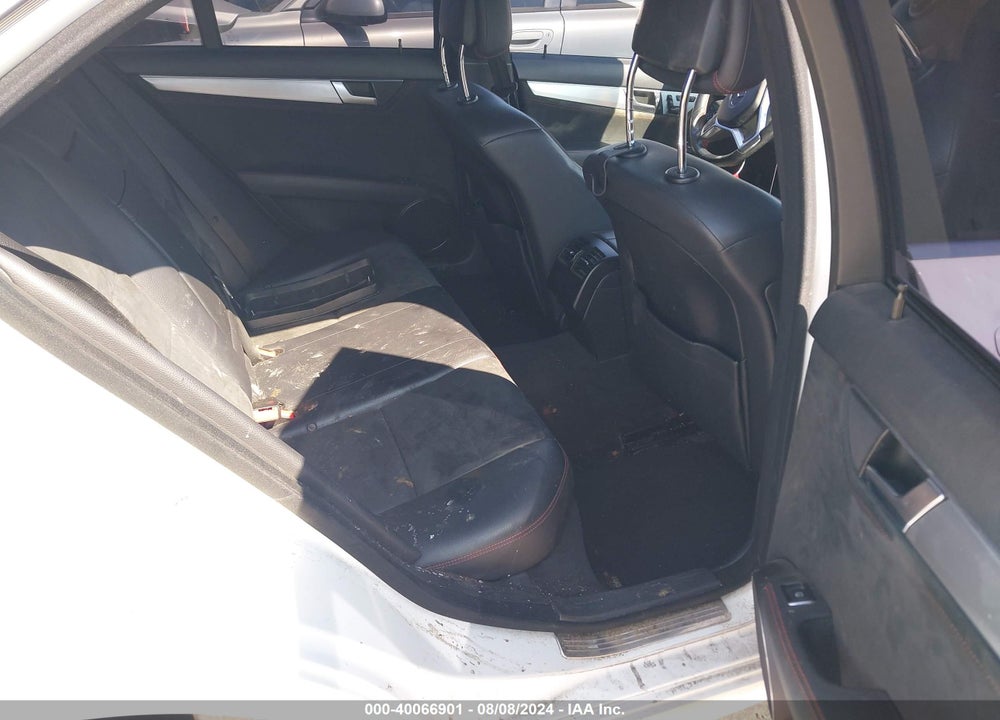 2013 MERCEDES-BENZ C 250 LUXURY/SPORT VIN: WDDGF4HB0DA766665