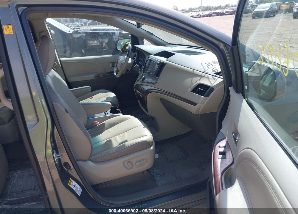 2011 TOYOTA SIENNA LIMITED V6 VIN: 5TDYK3DC0BS019537