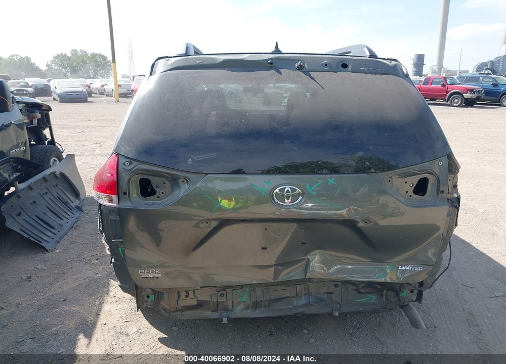 2011 TOYOTA SIENNA LIMITED V6 VIN: 5TDYK3DC0BS019537