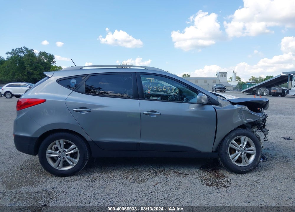 2011 HYUNDAI TUCSON GLS VIN: KM8JU3AC2BU168748