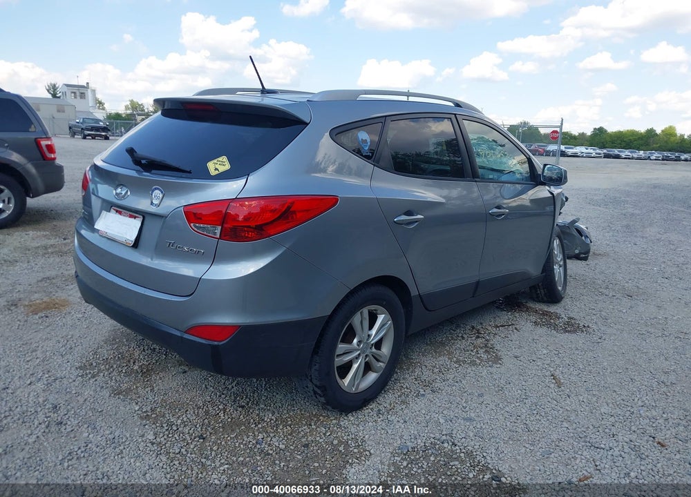 2011 HYUNDAI TUCSON GLS VIN: KM8JU3AC2BU168748