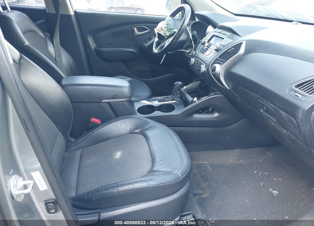 2011 HYUNDAI TUCSON GLS VIN: KM8JU3AC2BU168748