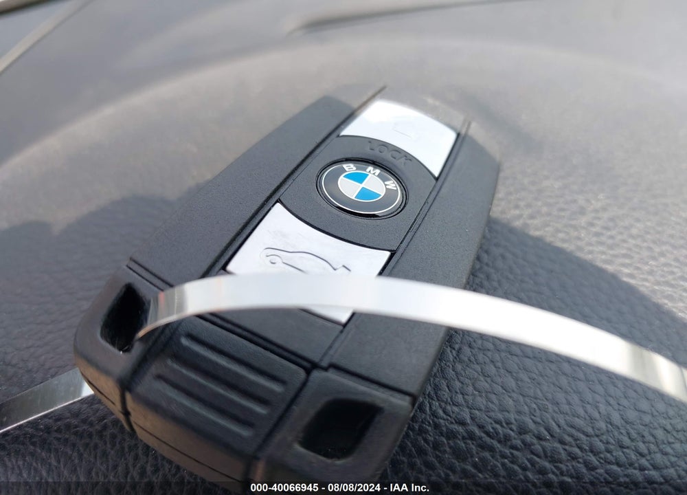 2009 BMW 135I VIN: WBAUN93539VK40560