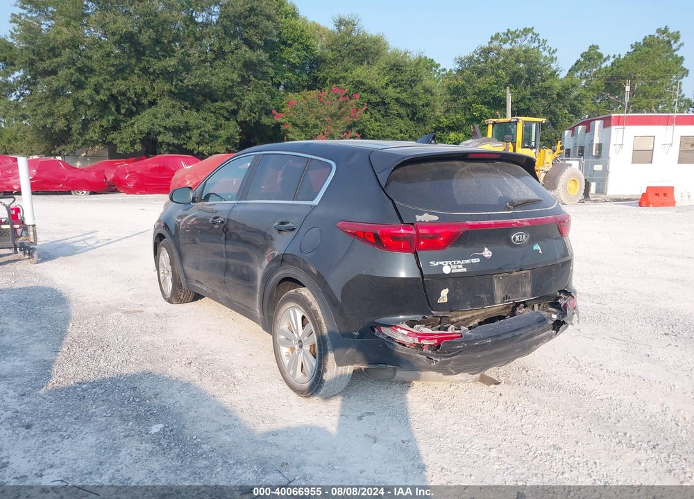 2018 KIA SPORTAGE LX VIN: KNDPM3AC4J7458999